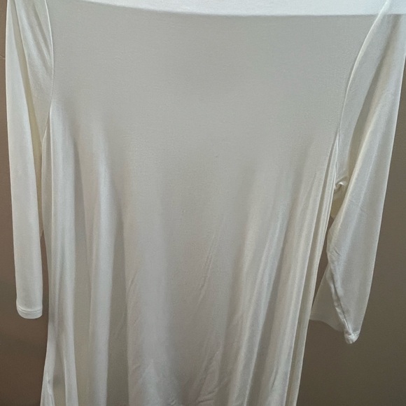 White Tunic Size Medium - Picture 2 of 3